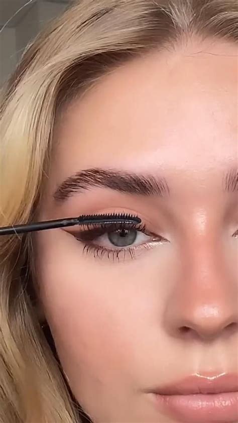 Makeup Guide | Белая подводка для глаз, Макияж, Идеи макияжа