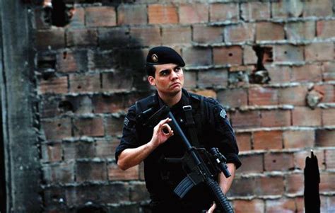 Tropa de Elite | Tropa de elite, Capitão nascimento, Cinema brasileiro