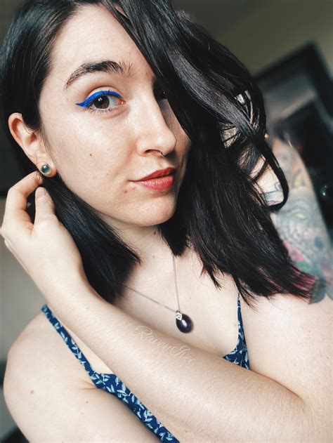 💙 | Scrolller