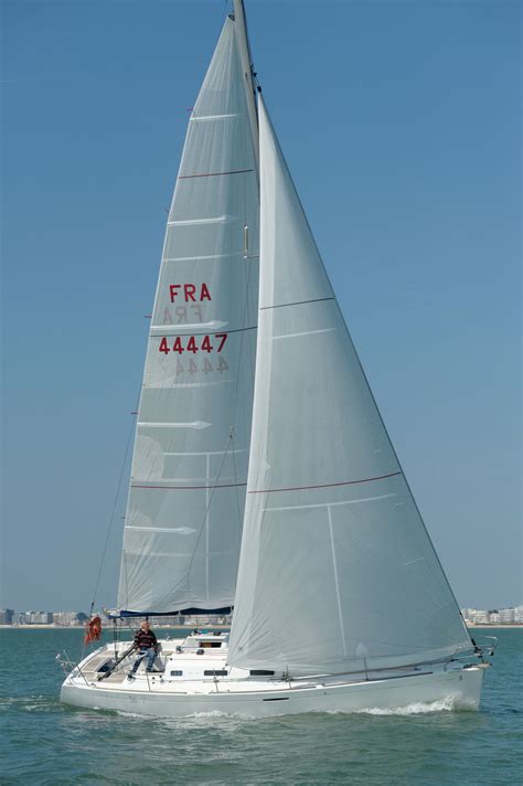 bateau voiliers occasion BENETEAU FIRST 36.7 en vente à partir de 65