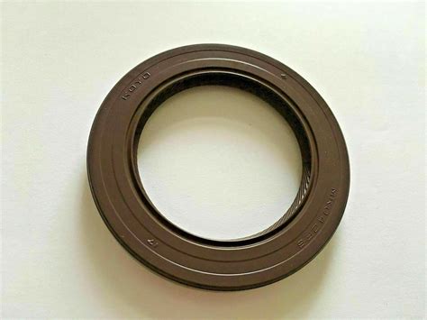 GENUINE BRIGGS & STRATTON UPPER CRANKSHAFT OIL SEAL 299819 299819S new ...