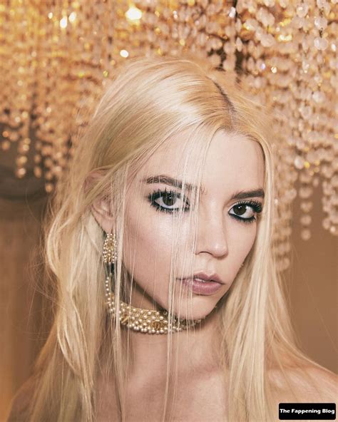 Anya Taylor-Joy Sexy – The Sunday Times Style November 2021 Issue (10