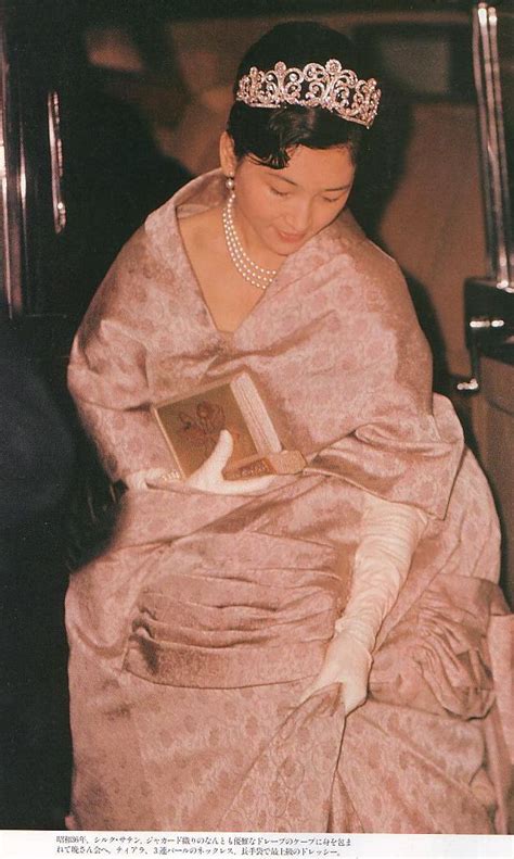 美智子様 1961年11月＆12月＆何月か不明のやつ - 雅子様大好き | ティアラ, 美智子, 美智子さま