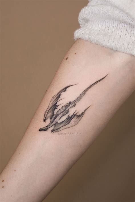 Small Dragon Tattoos, Dragon Tattoo For Women, Dragon Tattoo Designs ...