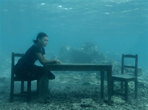 These haunting underwater photos portray climate change in a new way