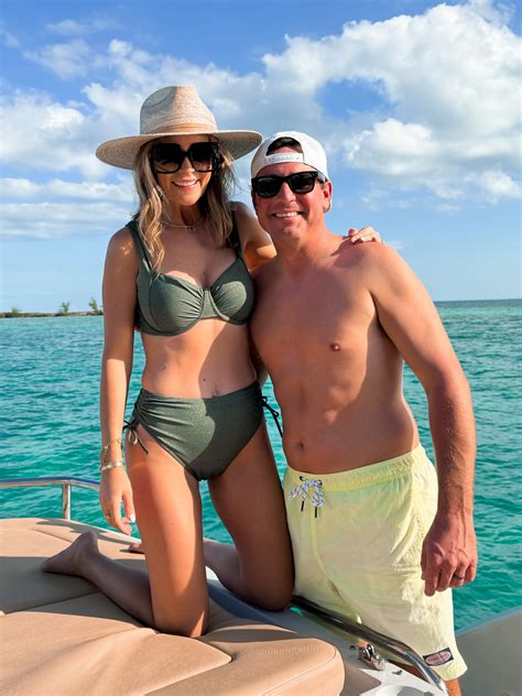 Bahamas Travel Guide - Ashlee Nichols