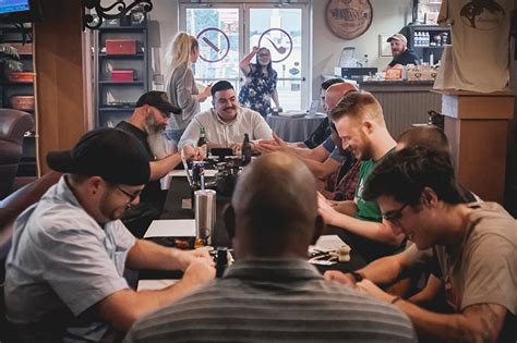 A Laudisi Family Pipe Club | Smokingpipes.com