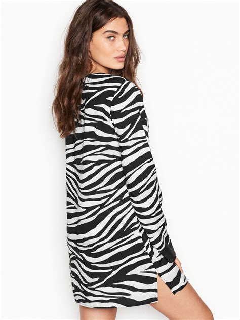 Alana Felisberto nue, 57 Photos, biographie, news de stars | LES STARS NUES