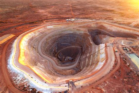 decade  mining investment supports australia today   build