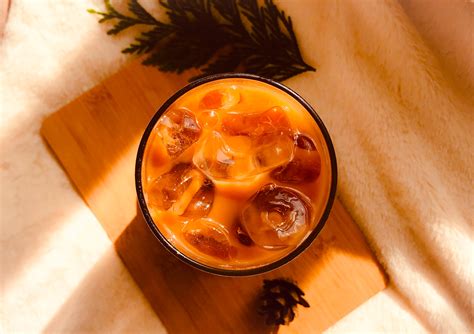 Unconventional Kira: HOW TO MAKE THE PERFECT ICED COFFEE