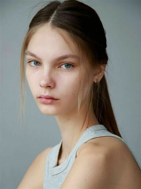 VIKA SHOOM | Uno models Barcelona & Madrid