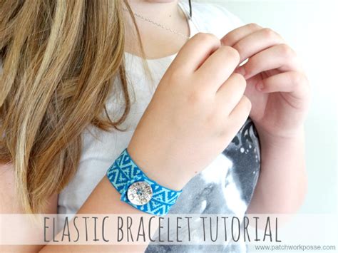 how to make a bracelet out of elastic bands