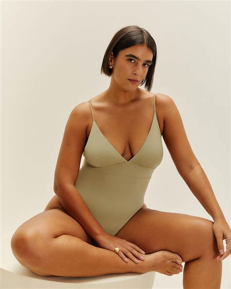 OLIVIA SWIMSUIT GREEN