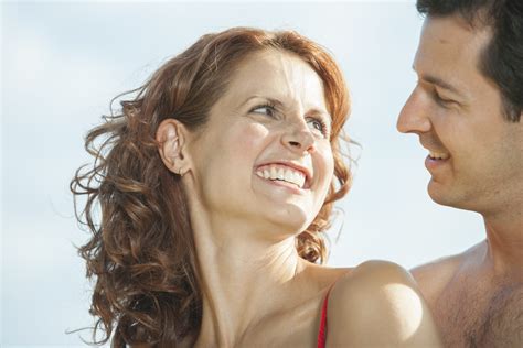 Is Cougar Dating A Thing? - Testing Time Blog