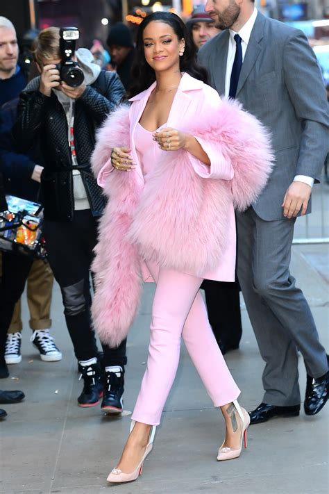 Rihanna | Rihanna outfits, Rihanna looks, Rihanna street style