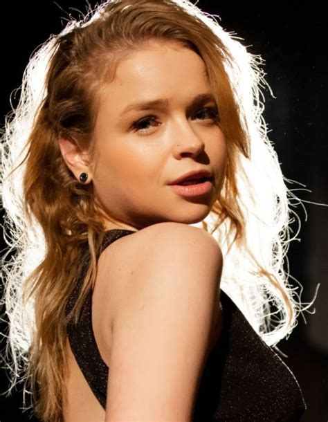 Alexa Flexy Biography/Personal Life, Photos, Age, Height, Wiki And More ...