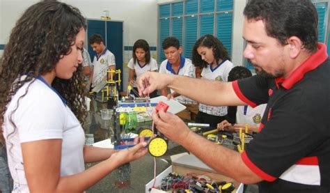 Escola Estadual Prof Edmilson De Vasconcelos Pontes - 10