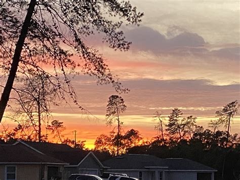 Beautiful Sunset In Ocala Neighborhood - Ocala-News.com