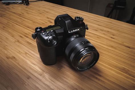 Panasonic Lumix G9 Review (The Best Mirrorless Camera?)