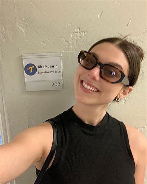 CelebMafia - Celebrity Style, Fashion, Clothes, Outfits, Photos, GIFs