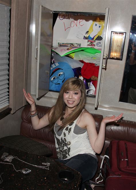 Jennette McCurdy - Tour 2011 - Jennette McCurdy Photo (20877361) - Fanpop