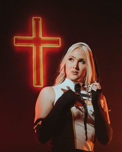 Victoria Nichole Hughes | and so we pray 🙏🏼🤍 📸: @samaltakespictures #