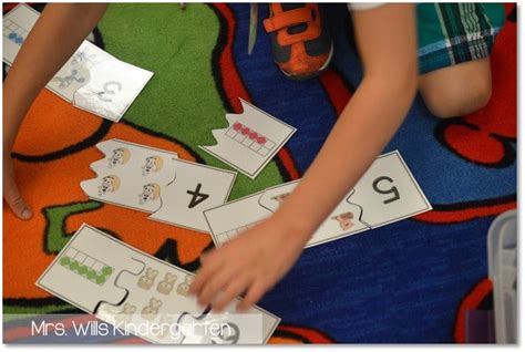 The BEST kindergarten schedule to help you fit it all in! Academic and ...