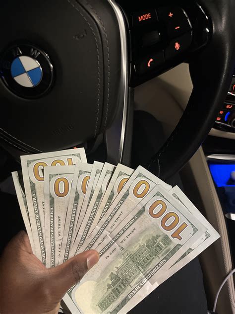 A $1k tip on a $30 lux black ride, I’m about to crash!! : r/lyftdrivers