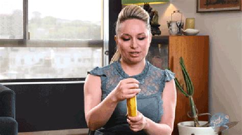 Porn stars show and tell how to give the perfect handjob – WATCH