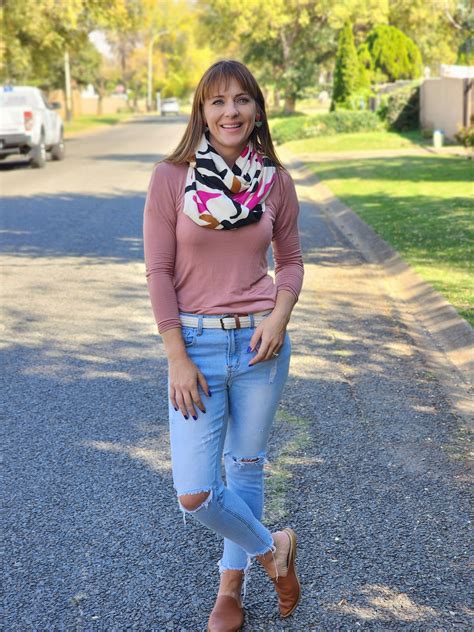 Gia Nude Rose Vest (Size XS, XL &2XL) – Hashtag Iwant