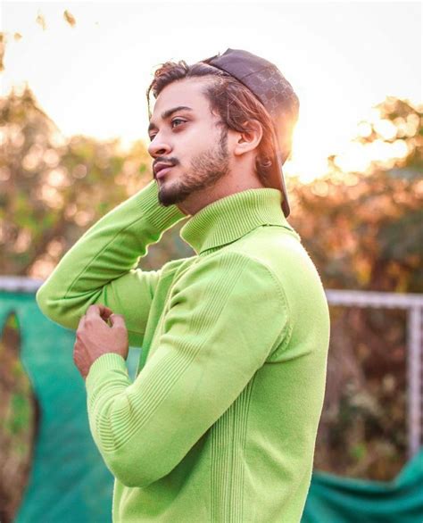 Pin by Pinner on _Social media stars_ | Men sweater, Social media stars ...