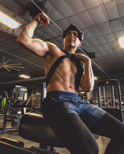 Am I the only who finds him hot 🥵😍? : r/bisexual