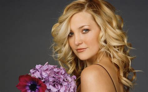 2560x1600 Resolution Kate Hudson Hot Images 2560x1600 Resolution