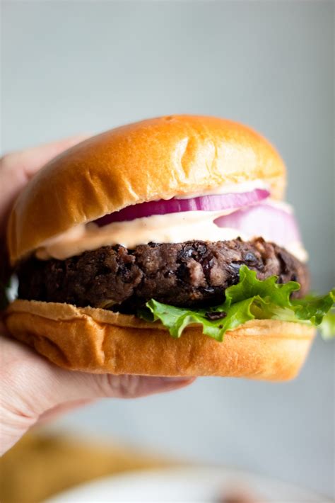 Easy Black Bean Burgers