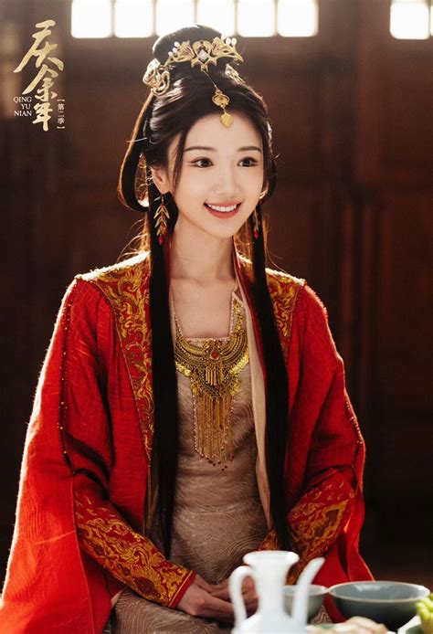 Mao Hiểu Đồng bị nợ gần 50 tỷ tiền cát-xê, 7 năm chưa nhận được 1 xu