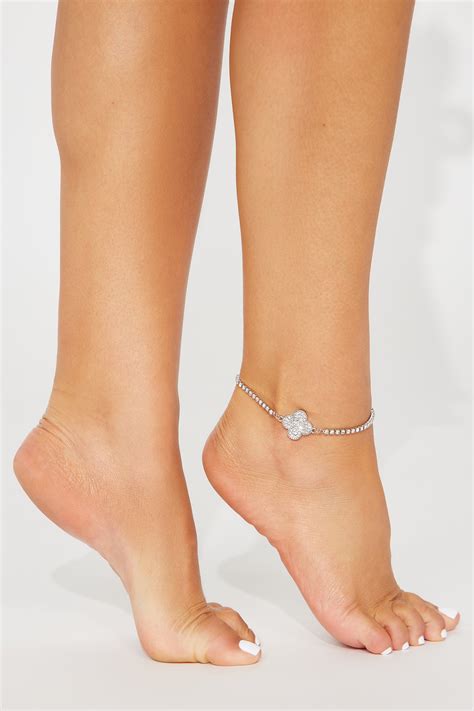 Lucky Lucy Anklet - Silver | Fashion Nova