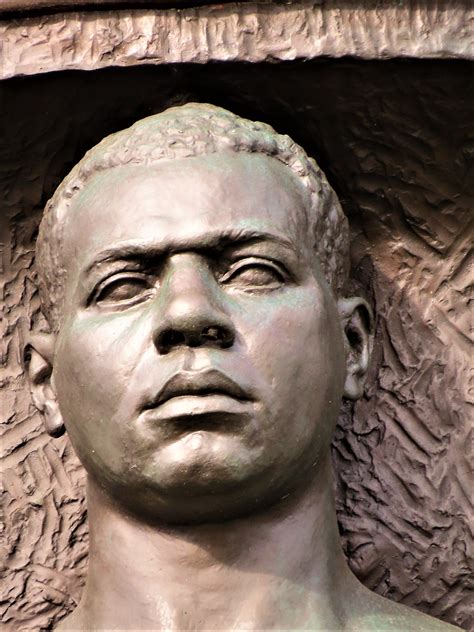 Victory Monument – Chicago Bike Adventures