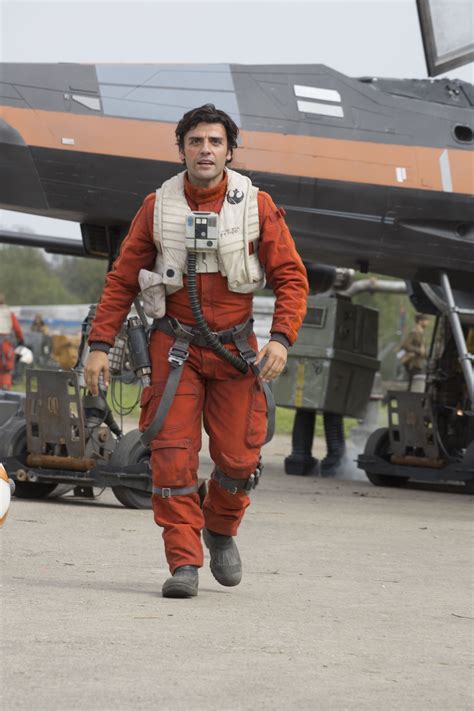 Star Wars 7: Oscar Isaac Focus of Poster as Poe Dameron | Collider