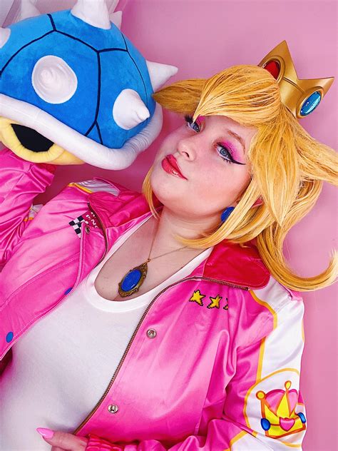 Princess Peach Mario Kart