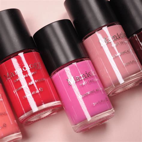 maniology nail stamping plates  nail art accessories