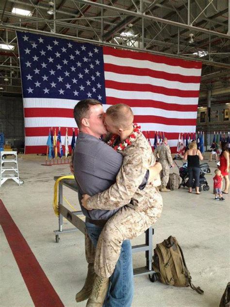 Gay Marine Kissing His Boyfriend on Homecoming: Do Kiss, Do Tell, Do