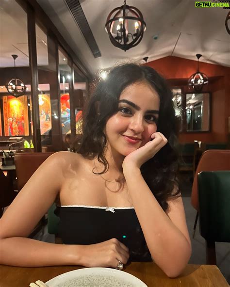 Renaye Tejani Wiki, Biography, Age, Gallery, Spouse and more