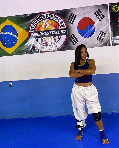 Lais Nayara (@lais.nayof) • Instagram photos and videos