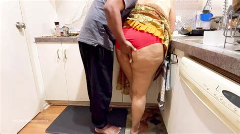 indicky par romantika  kuchyni sari sex sari zvednuta vyprask