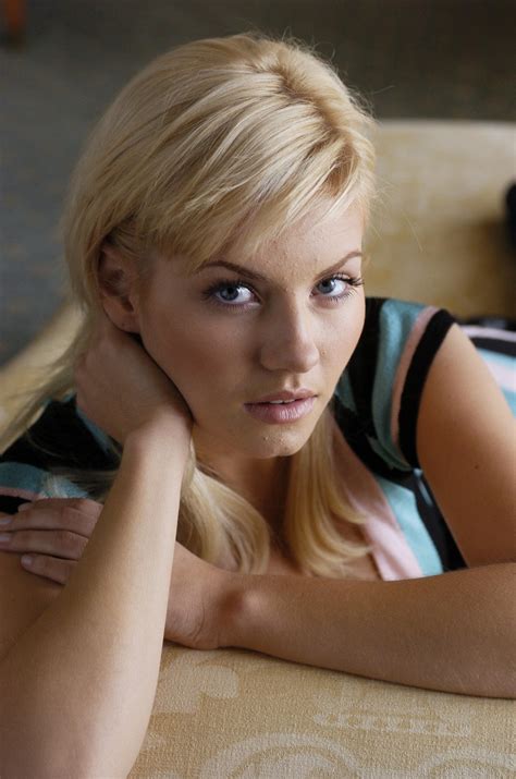 Elisha Cuthbert - Sexy