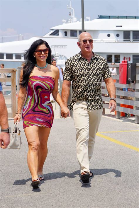Lauren Sanchez and Jeff Bezos Spotted Happy and Affectionate at