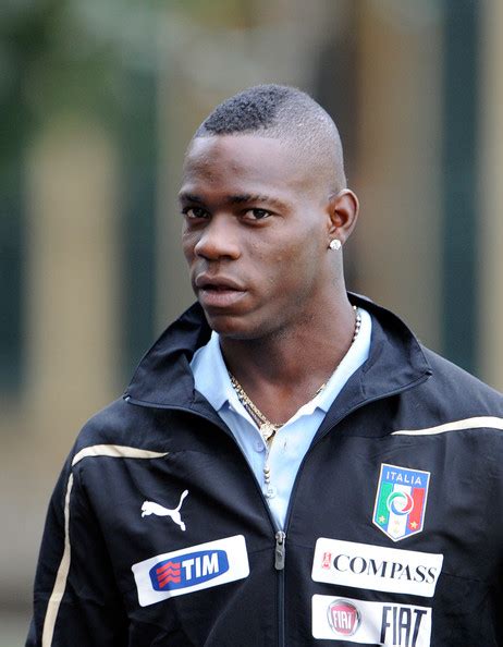 Прически Марио Балотелли :: фотообзор :: Марио Балотелли (Mario Balotelli)
