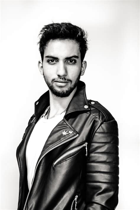 About – BASS TRIANA – Medium