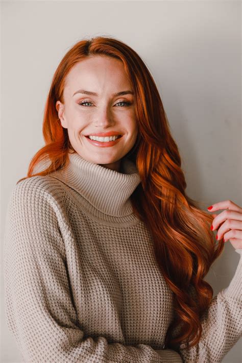 How To Clean Your Aligners | GLO Science