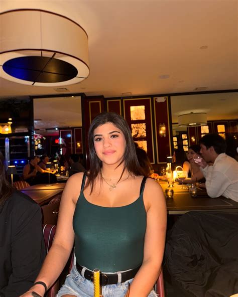 Alivia Rose (@the_aliviarose) • Instagram photos and videos